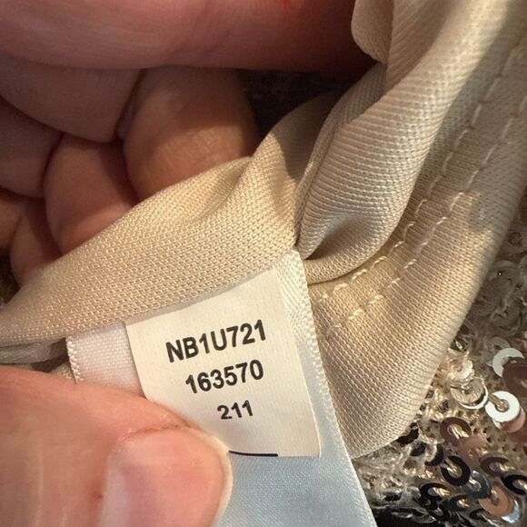 CEBO 0051 Originals Mid -Top
Sneakers 11 1/2 - Picture 7 of 7